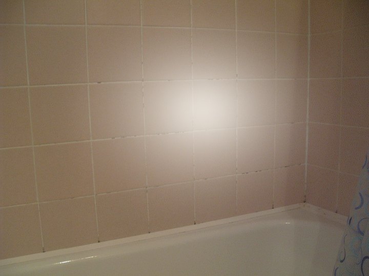 Flash glare photo, an example to avoid